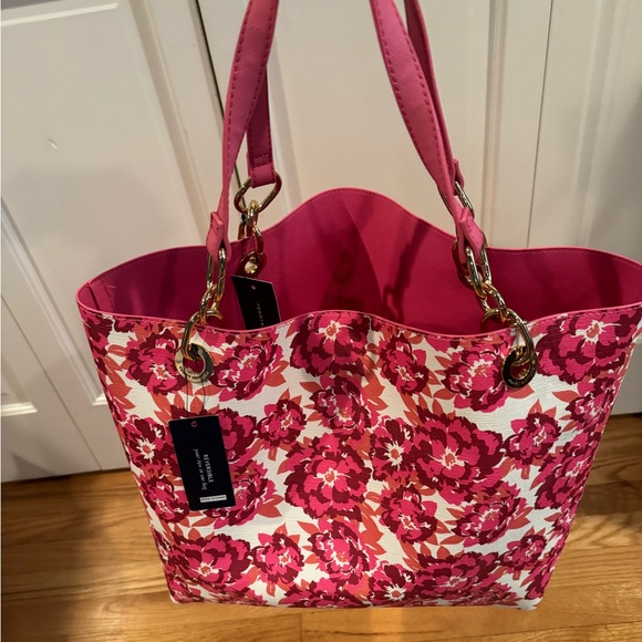 Tommy Hilfiger Handbags - NWT Tommy Hilfiger Reversible Tote
